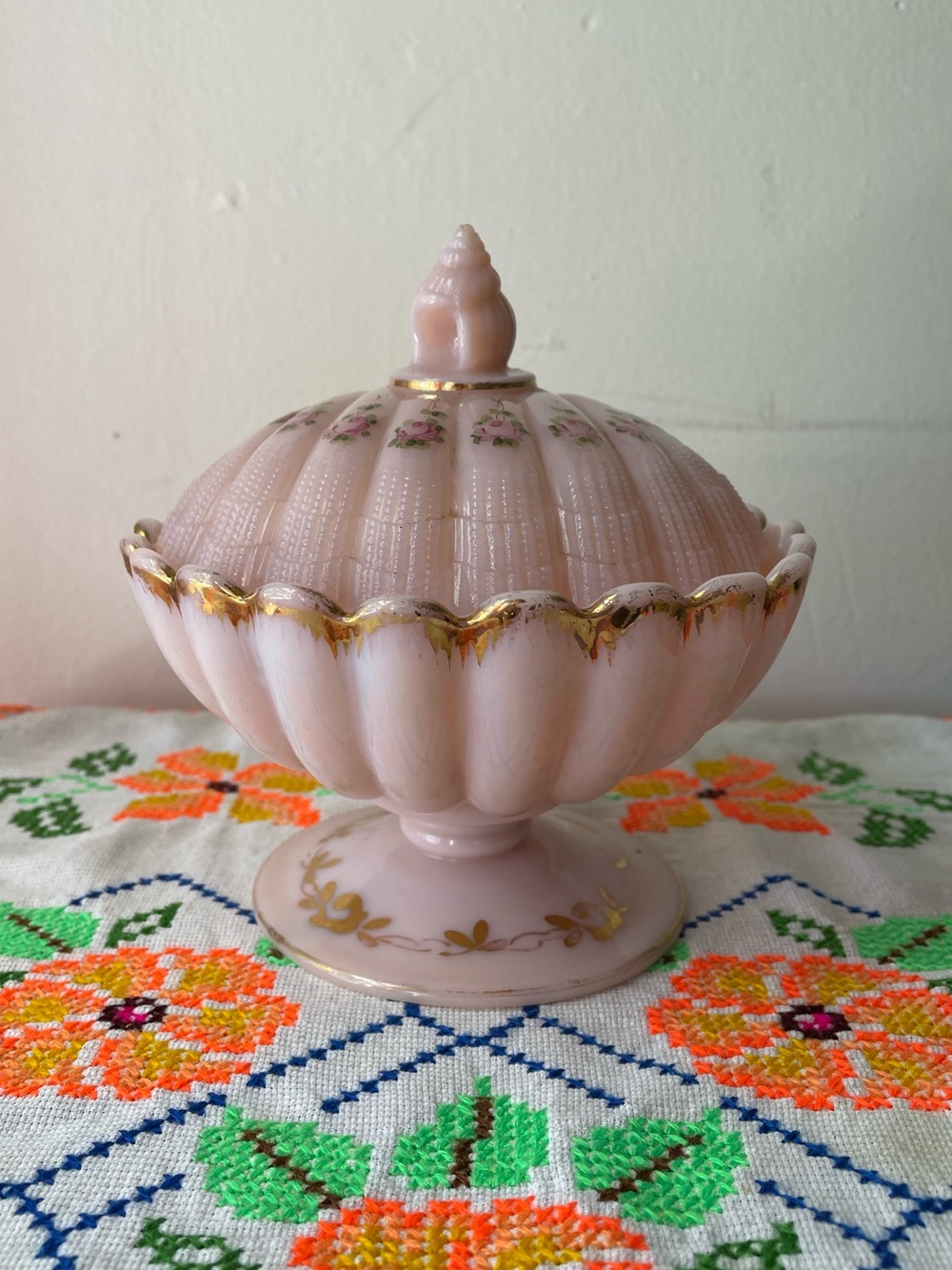 Vintage Pink Cambridge Glass Floral Shell Dish